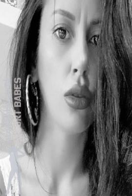 Ella petite x  Escort Chichester