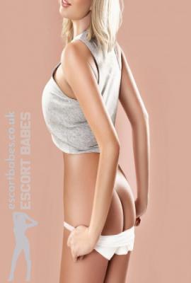 Mona Fox  Escort London