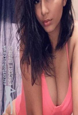 Gentle Elowen  Escort Newcastle