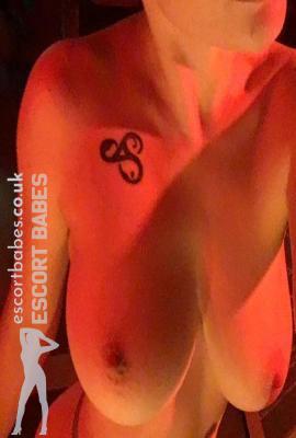 Enthralling Lyrisse Escort Gravesend