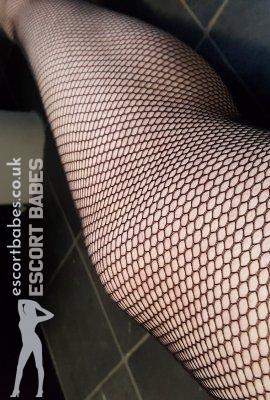 Mysterious Lady  Escort Dundee