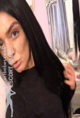 Dollie  Escort Derbyshire