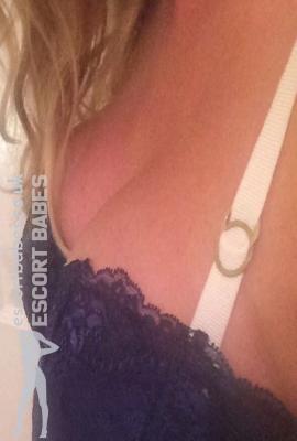 Misssexyelle  Escort Cardiff