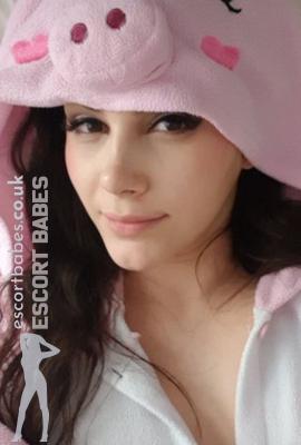 Gladys  Escort Bolton